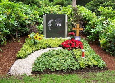 Erdbestattung bei Bestattungen Neumann